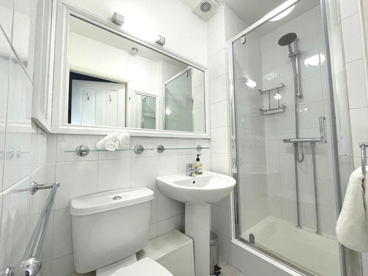 City Centre Luxury Holiday House With Outdoor Bath And Parking York Exterior photo